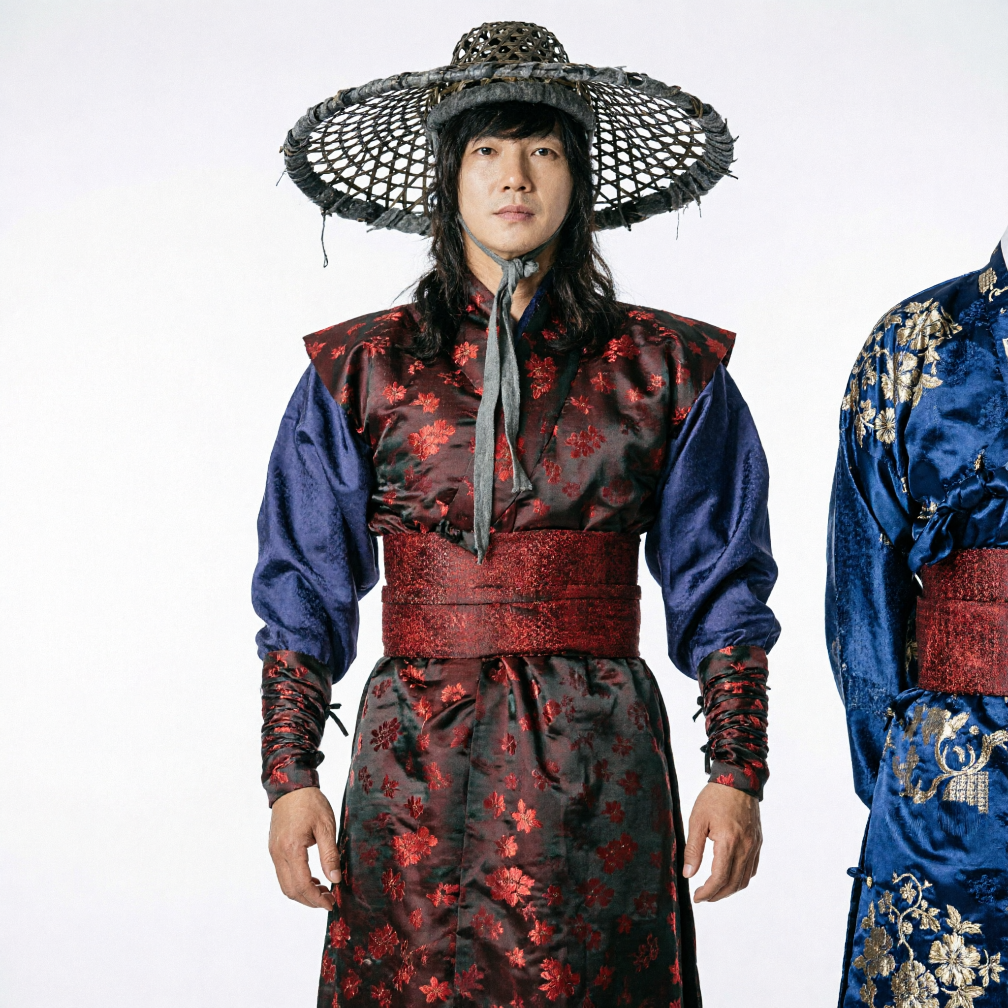 Men's Traditional Korean Hanbok Warrior Costume Dark Floral Pattern with Wide Brim Hat for Cosplay Stage Performance