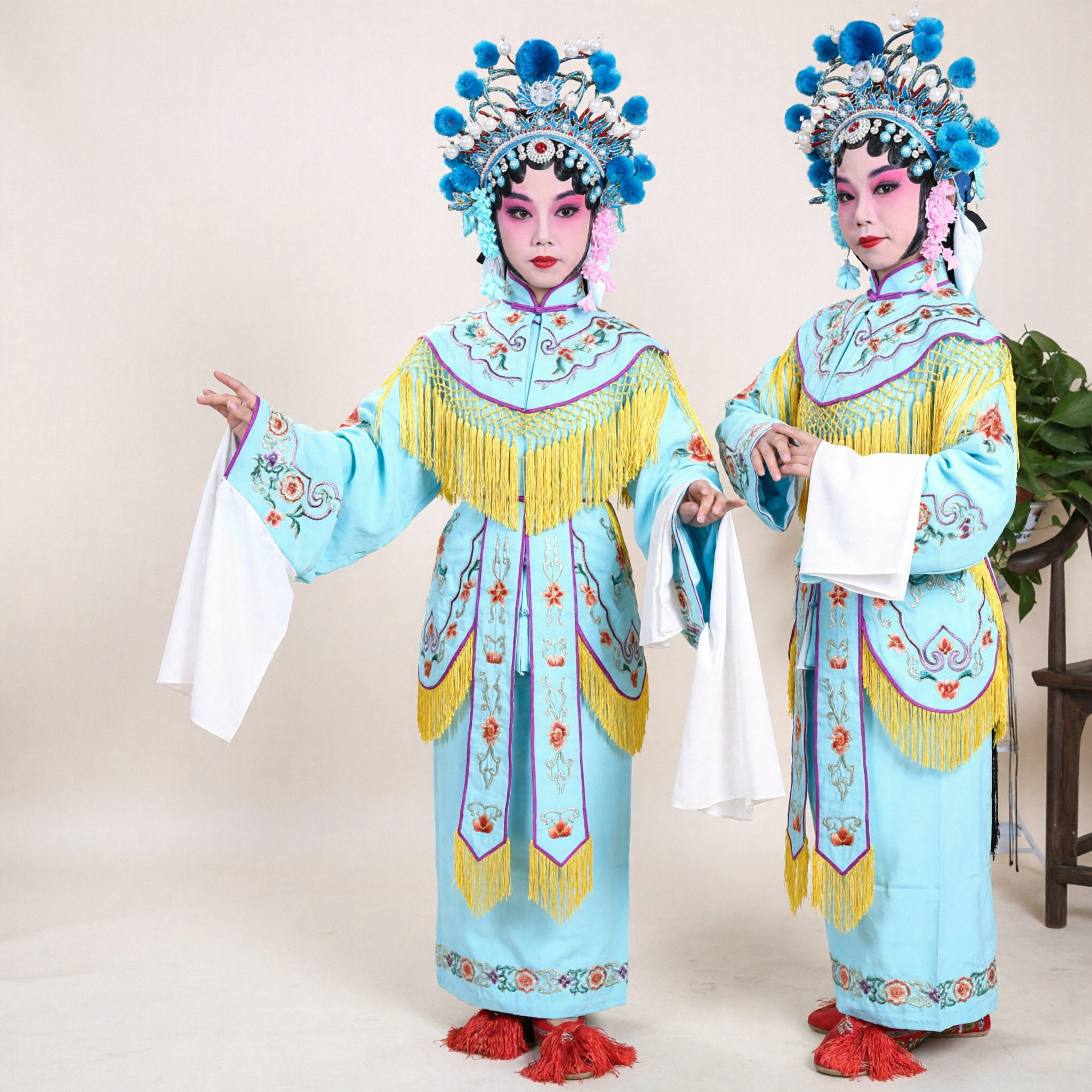 Traditional Chinese Peking Opera Costume Blue Embroidered Female Warrior Daomadan Outfit with Headdress for Stage Performance